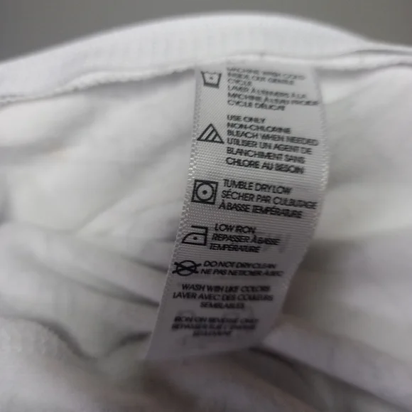 ✨Free W/🍼bundle✨Disney Winnie the pooh. White and gray size 12 M - Picture 5 of 6